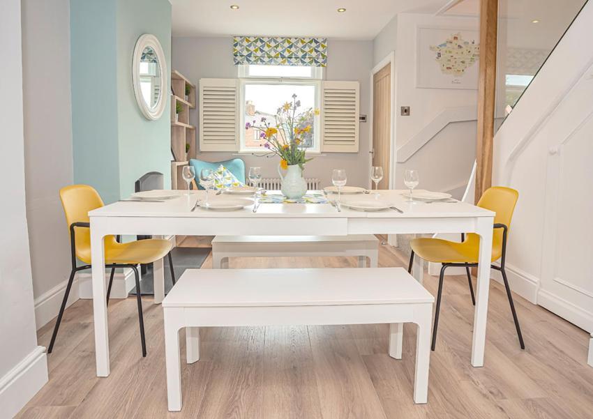 Modern 3-Bed House On Tarporley High Street Villa Luaran gambar