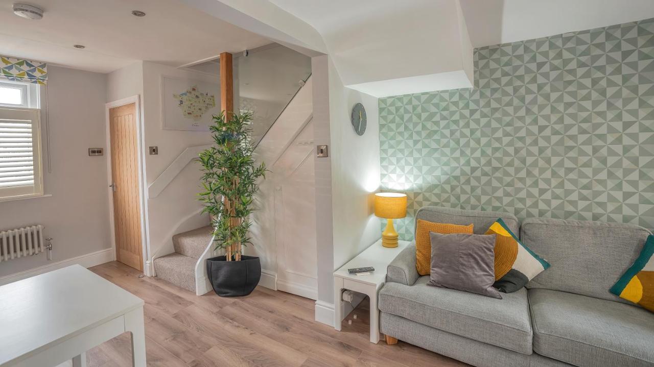 Modern 3-Bed House On Tarporley High Street Villa Luaran gambar