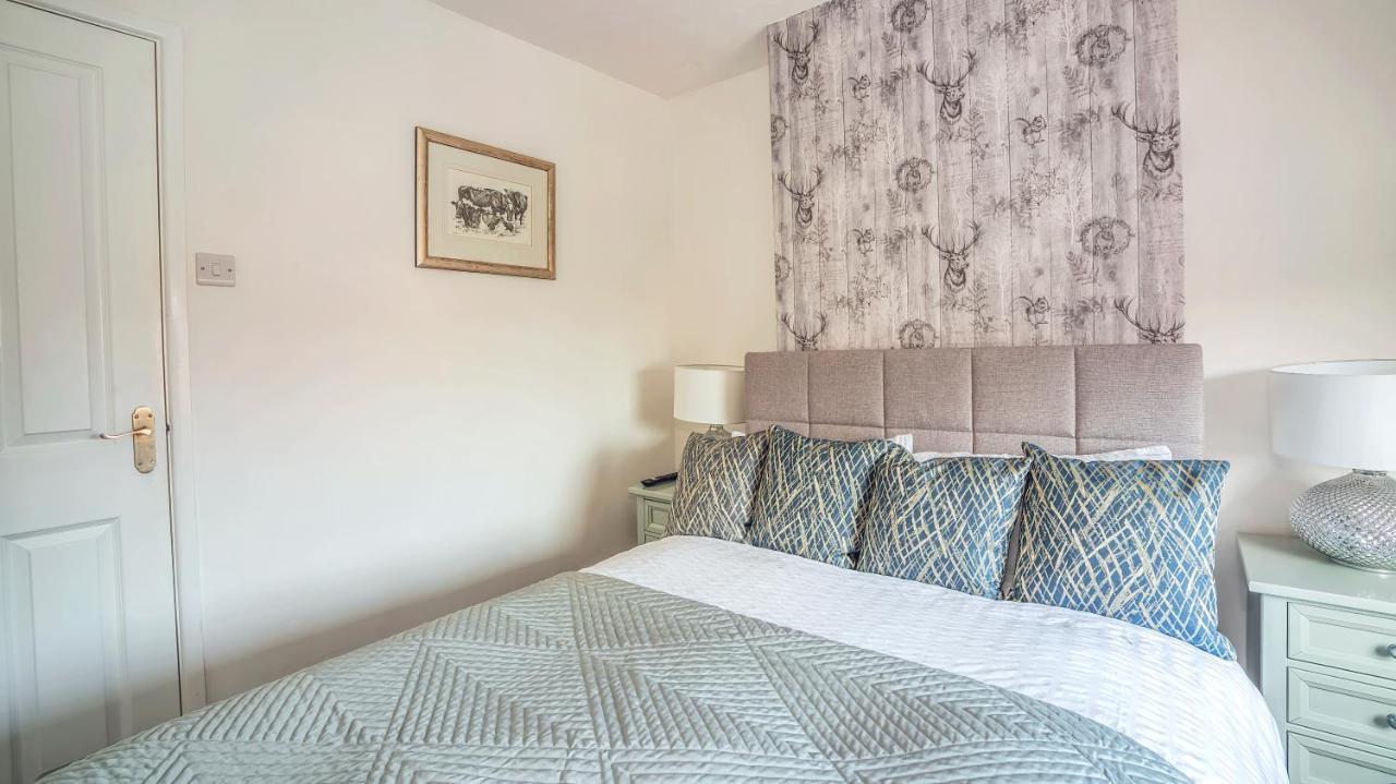Modern 3-Bed House On Tarporley High Street Villa Luaran gambar